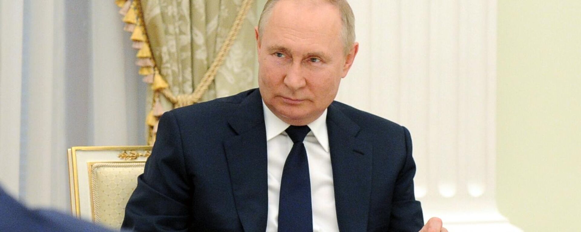 Cuộc gặp gỡ làm việc của Tổng thống Liên bang Nga V.Putin với các thí sinh đoạt giải cuộc thi Các nhà lãnh đạo nước Nga - Sputnik Việt Nam, 1920, 07.07.2022