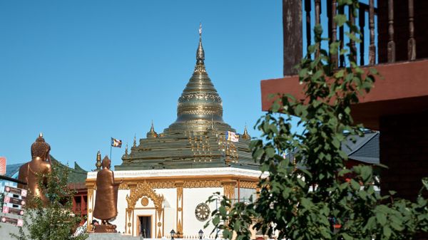 Ngôi chùa Phật giáo Shwezigon trong công viên-bảo tàng «Ethnomir» ở vùng Kaluga của Nga - Sputnik Việt Nam