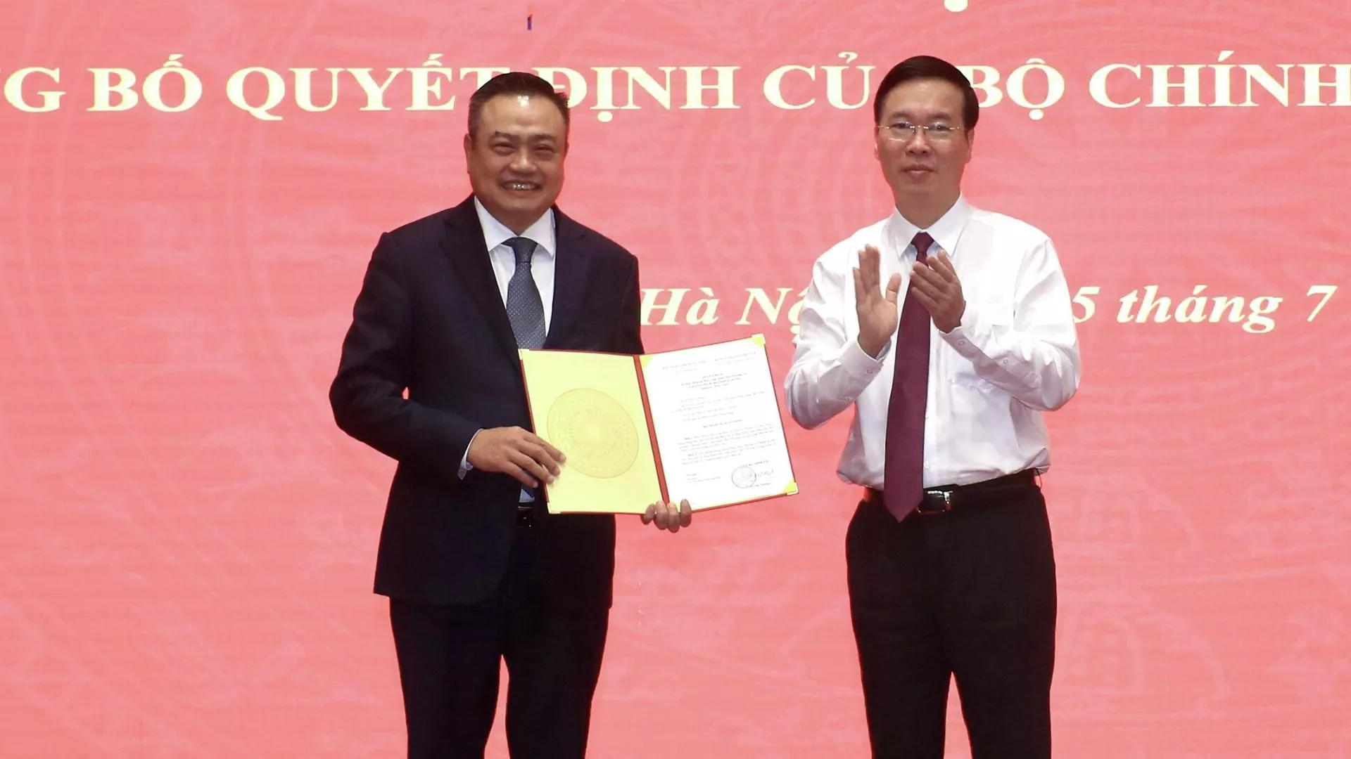 Đồng chí Trần Sỹ Thanh giữ chức Phó Bí thư Thành uỷ Hà Nội Đồng chí Trần Sỹ Thanh giữ chức Phó Bí thư Thành uỷ Hà Nội - Sputnik Việt Nam, 1920, 15.07.2022