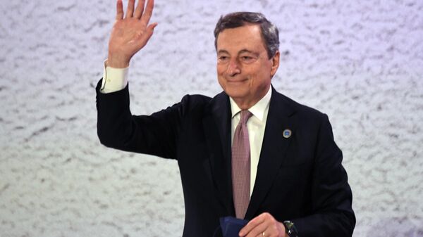 Thủ tướng Ý Mario Draghi trong cuộc họp báo cuối cùng sau hội nghị thượng đỉnh G20 ở Rome - Sputnik Việt Nam