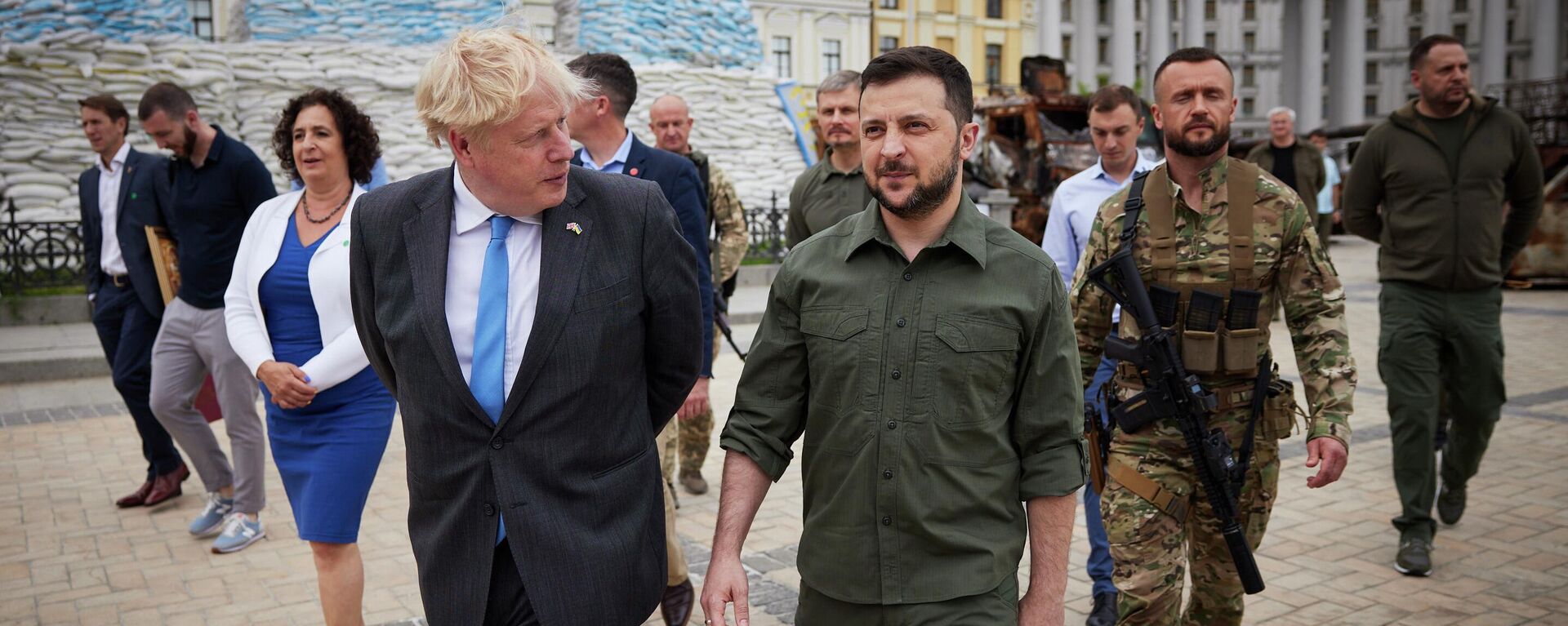 Cựu Thủ tướng Anh Boris Johnson và Tổng thống Ukraina Vladimir Zelensky ở Kiev - Sputnik Việt Nam, 1920, 26.11.2023