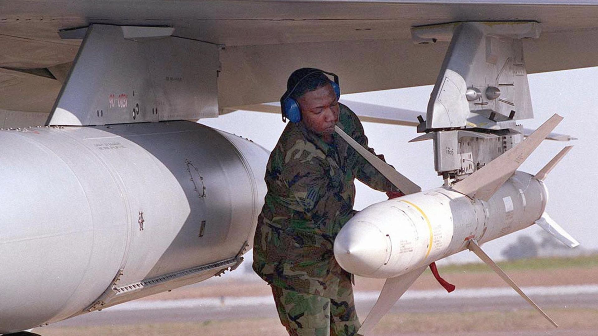 Tên lửa AGM-88 HARM của Mỹ - Sputnik Việt Nam, 1920, 08.08.2022
