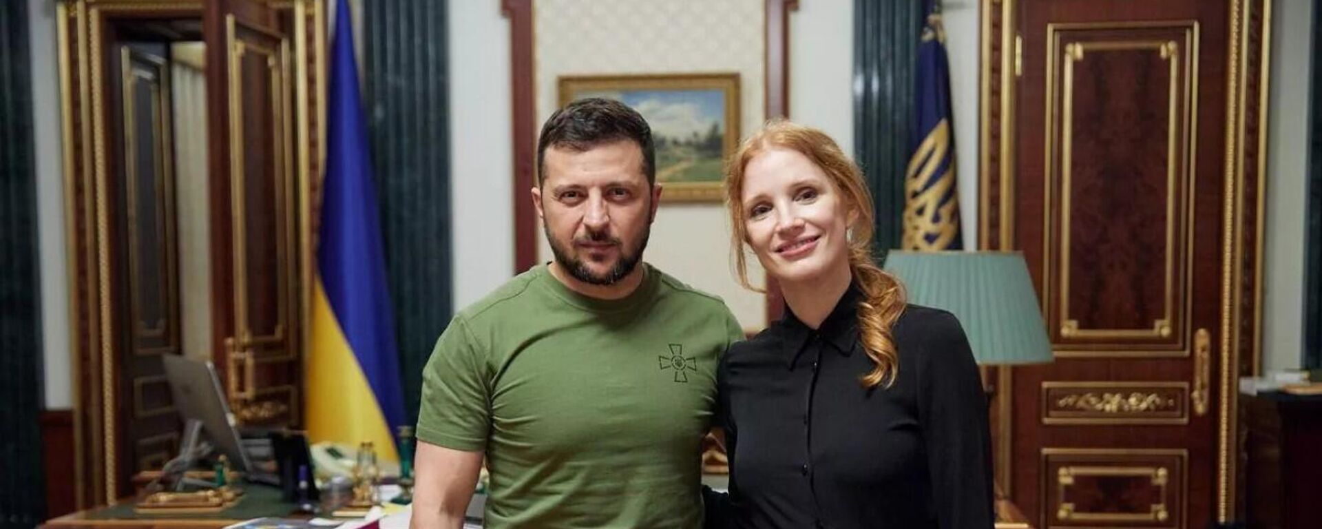 Tổng thống Ukraina Vladimir Zelensky và nữ diễn viên Mỹ Jessica Chastain trong cuộc gặp - Sputnik Việt Nam, 1920, 08.08.2022