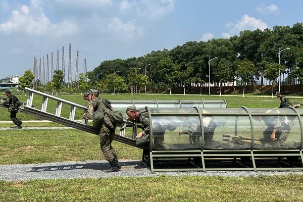 Hoàn thành các chuẩn mực trong khuôn khổ giai đoạn 1 của cuộc thi «Vùng tai nạn» thuộc «Army Games-2022». - Sputnik Việt Nam