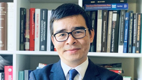 Giáo sư Luật Châu Á tại Trường Luật Đại học Oxford và Nghiên cứu viên của Trường Đại học St. Hugh, Oxford Bùi Ngọc Sơn - Sputnik Việt Nam