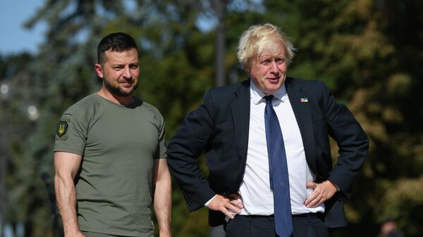 Tổng thống Ukraina Vladimir Zelensky và Cựu Thủ tướng Anh Boris Johnson - Sputnik Việt Nam