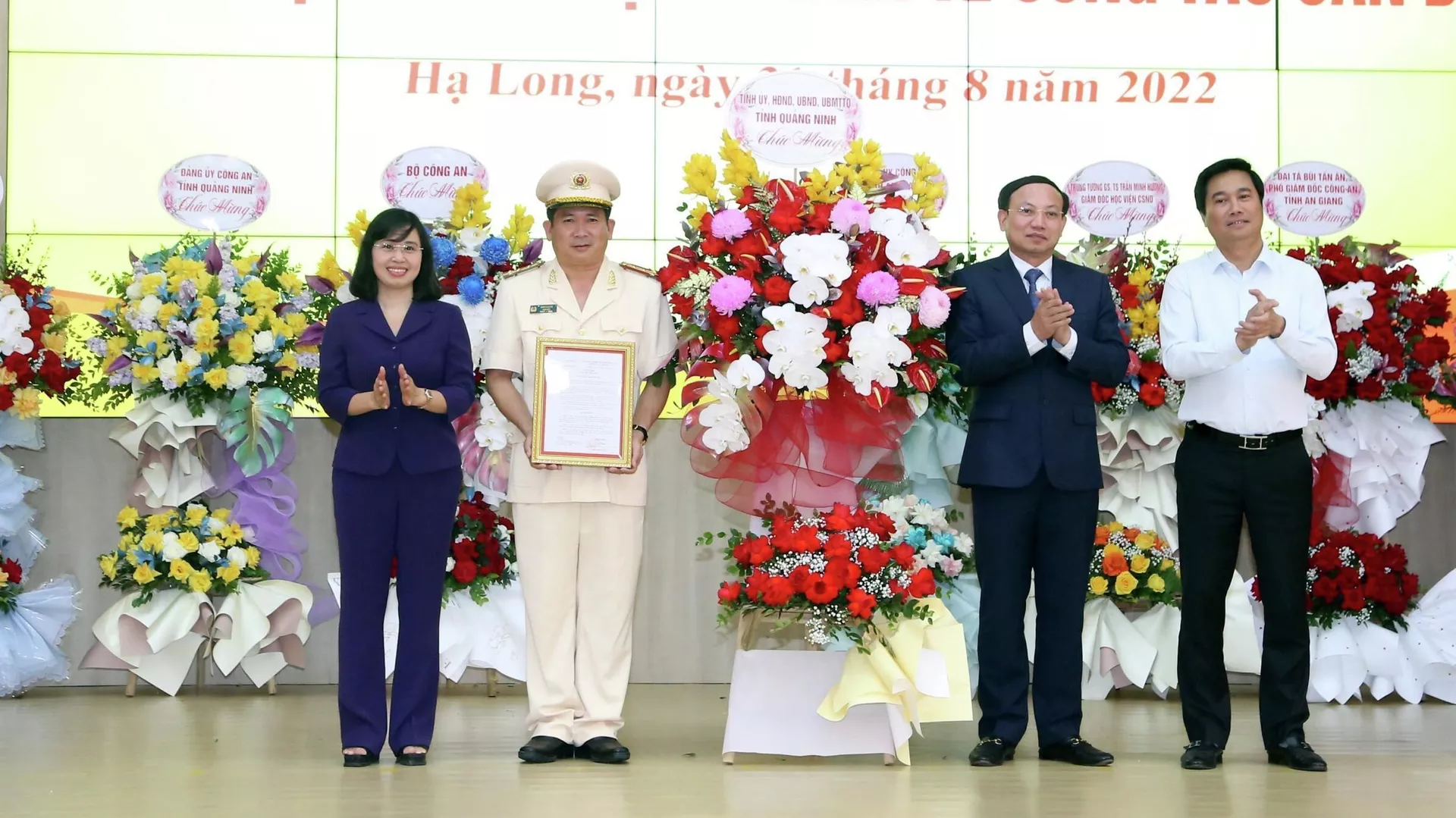 Giám đốc Công an tỉnh An Giang được điều động giữ chức vụ Giám đốc Công an tỉnh Quảng Ninh Giám đốc Công an tỉnh An Giang được điều động giữ chức vụ Giám đốc Công an tỉnh Quảng Ninh - Sputnik Việt Nam, 1920, 31.08.2022