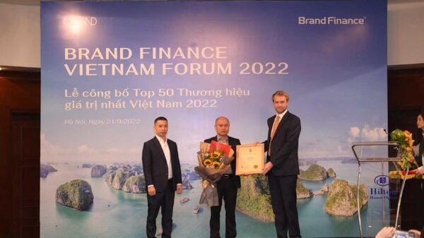 Lễ vinh danh Thương hiệu Quốc gia Việt Nam nằm trong Top 50 Doanh nghiệp hàng đầu do Brand Finance, Công ty Tư vấn Định giá Chiến lược và Thương hiệu Độc lập Hàng đầu Thế giới bình chọn - Sputnik Việt Nam