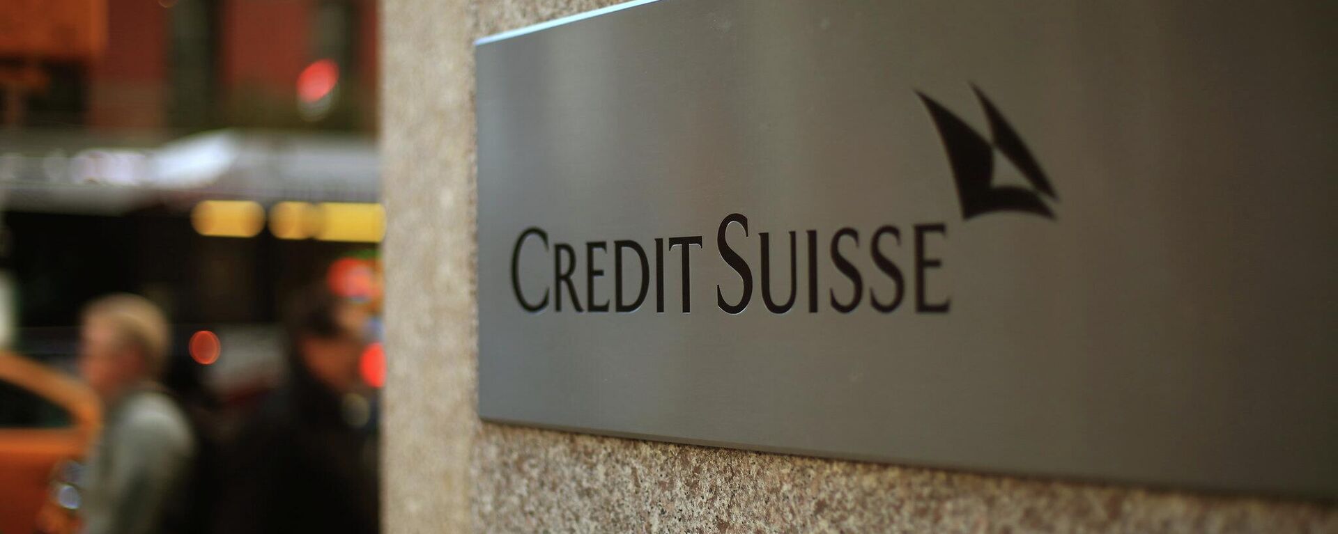 Bảng hiệu của ngân hàng Thụy Sĩ Credit Suisse - Sputnik Việt Nam, 1920, 06.10.2022