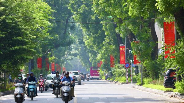 Hà Nội trang hoàng chào mừng kỷ niệm 68 năm Giải phóng Thủ đô - Sputnik Việt Nam
