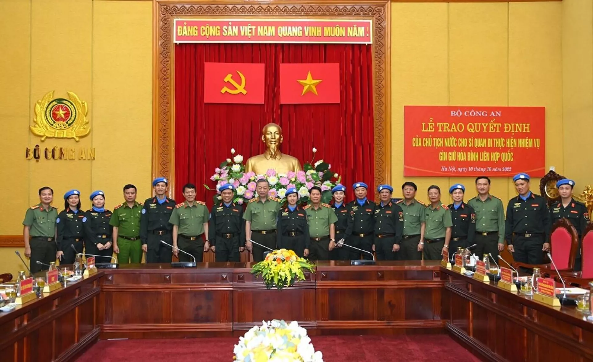 Các đại biểu dự buổi Lễ Các đại biểu dự buổi Lễ - Sputnik Việt Nam, 1920, 10.10.2022