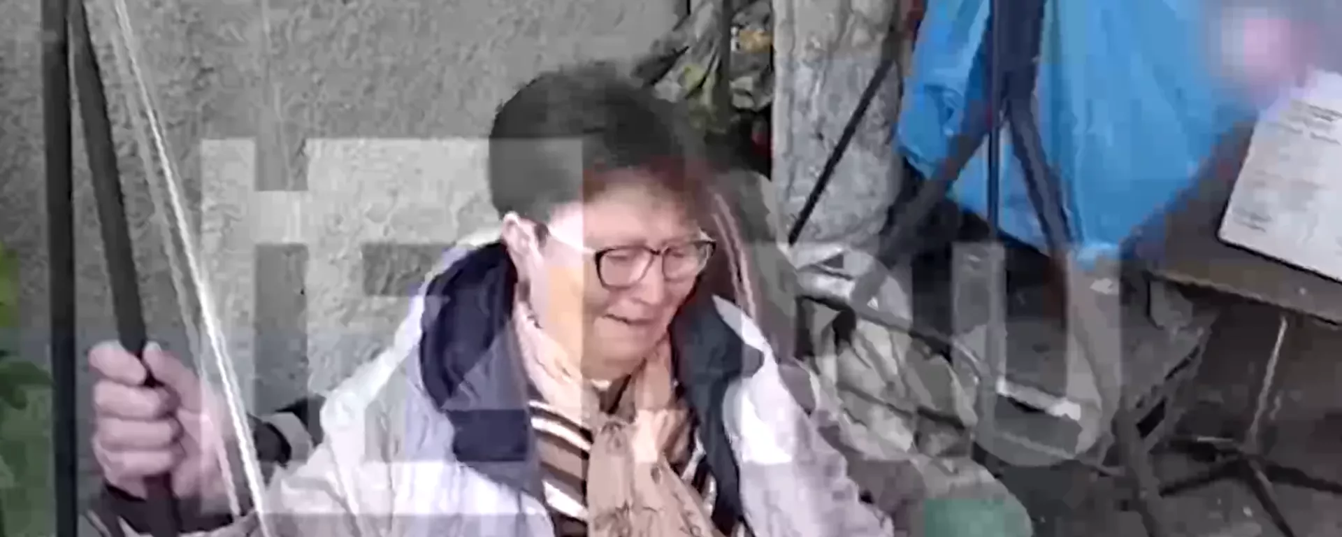 Người dân ở Donetsk bị mất nhà sau cuộc pháo kích vào thành phố từ phía Ukraina Người dân ở Donetsk bị mất nhà sau cuộc pháo kích vào thành phố từ phía Ukraina - Sputnik Việt Nam, 1920, 19.10.2022