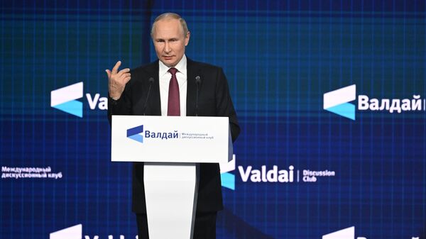 Tổng thống Nga Putin có bài phát biểu tại phiên họp toàn thể của Câu lạc bộ Thảo luận Valdai - Sputnik Việt Nam