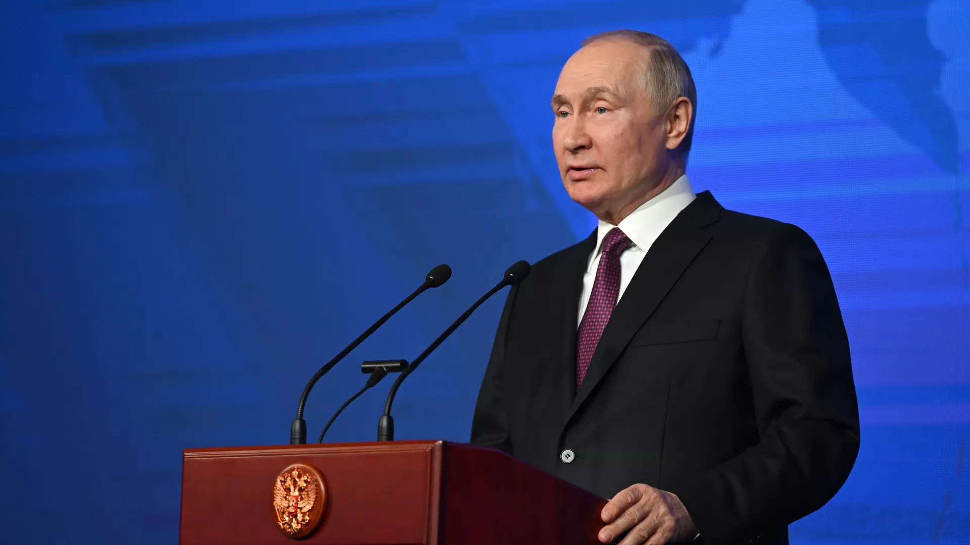 Tổng thống Nga Vladimir Putin tham gia lễ kỷ niệm Ngày thống nhất đất nước Tổng thống Nga Vladimir Putin tham gia lễ kỷ niệm Ngày thống nhất đất nước - Sputnik Việt Nam, 1920, 04.11.2022