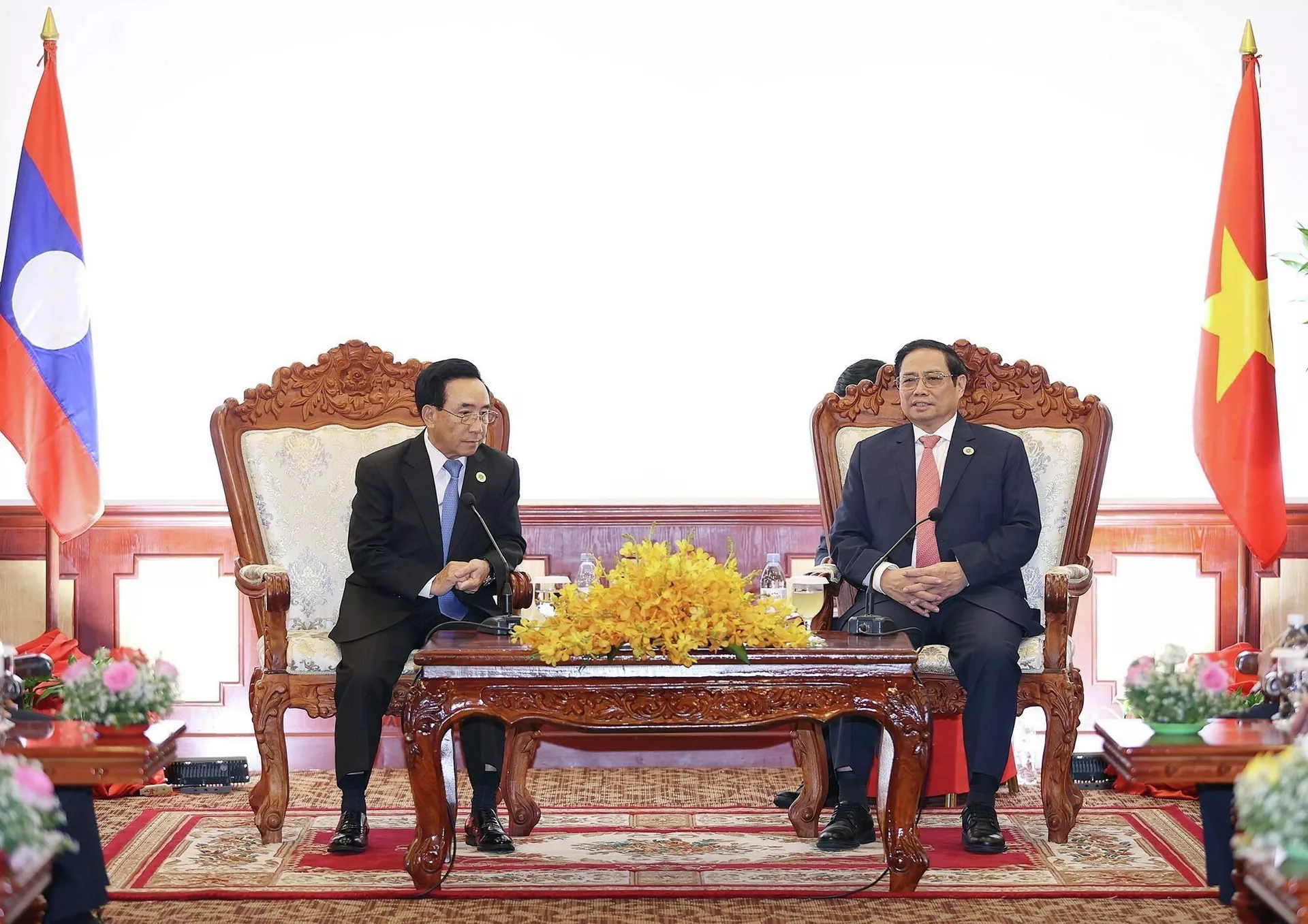 Thủ tướng Phạm Minh Chính gặp Thủ tướng Lào Phankham Viphavanh - Sputnik Việt Nam, 1920, 10.11.2022