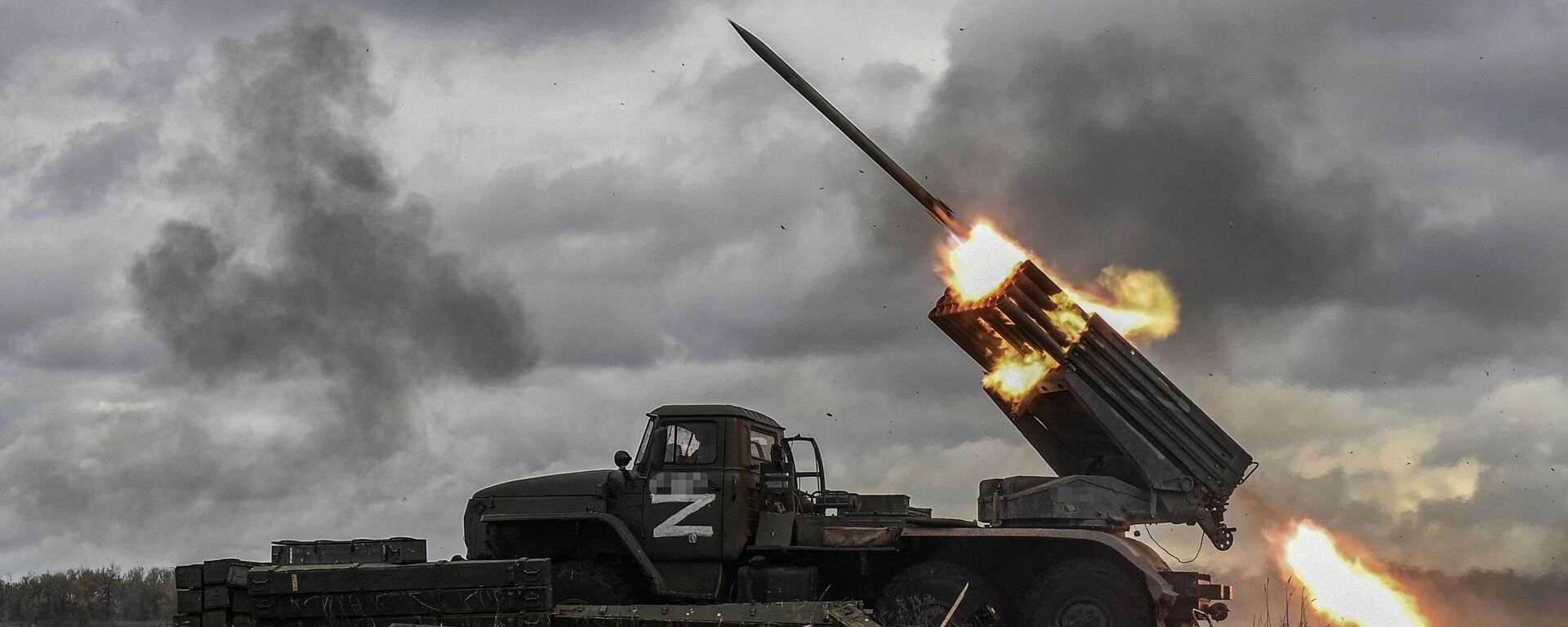 Công việc của các đơn vị điều khiển hệ thống tên lửa phóng loạt trong vùng Zaporozhye - Sputnik Việt Nam, 1920, 12.11.2022