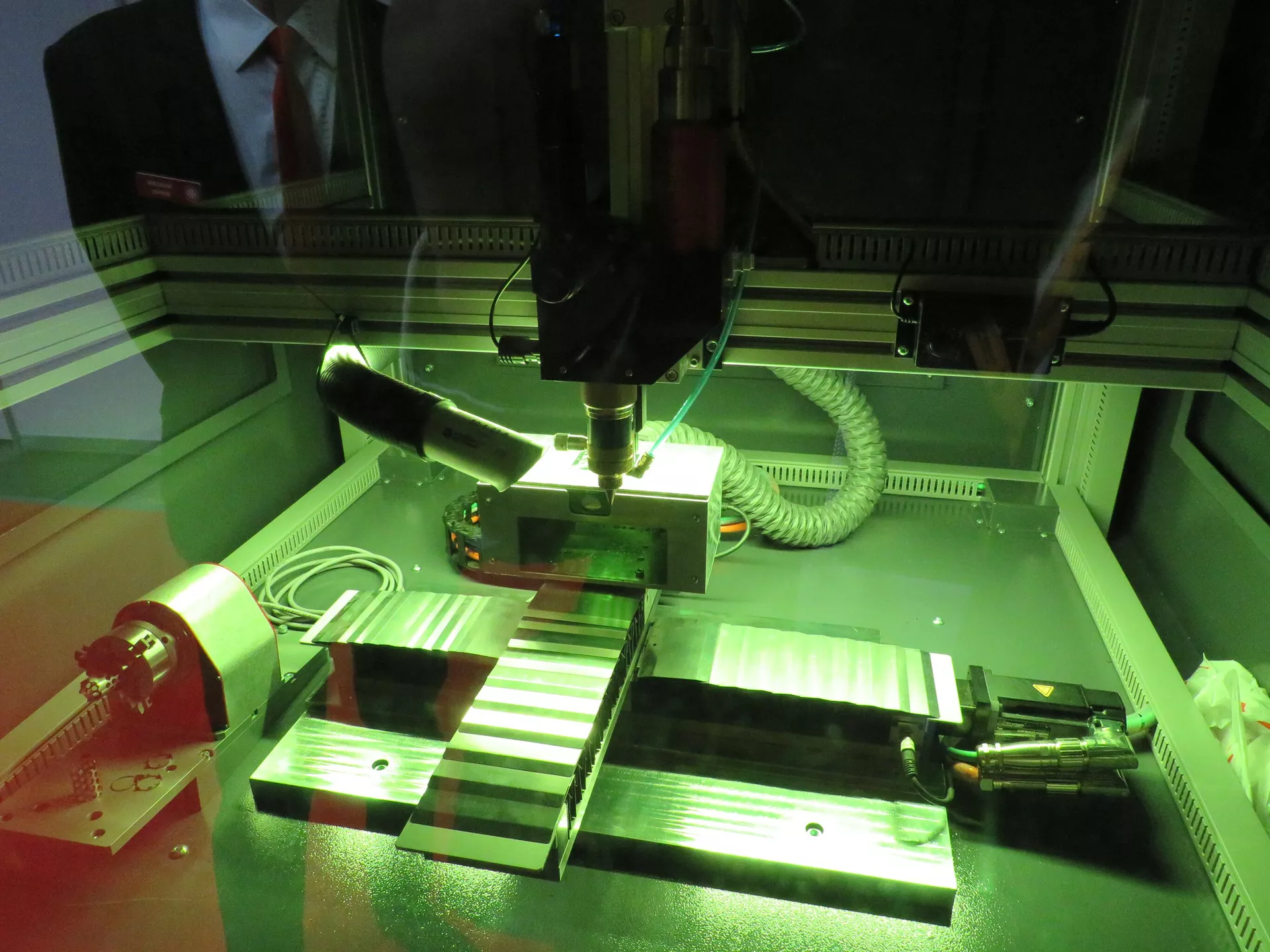 Khu vực làm việc của máy laser Khu vực làm việc của máy laser - Sputnik Việt Nam, 1920, 28.11.2022