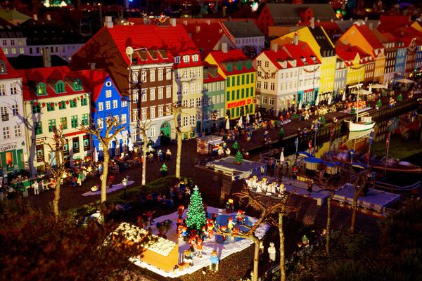 Bờ sông Lego của Copenhagen tại Lego land ở Billund, Đan Mạch. - Sputnik Việt Nam