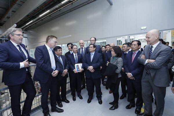 Thủ tướng Phạm Minh Chính thăm Khu công nghệ cao Brainport (Hà Lan) - Sputnik Việt Nam