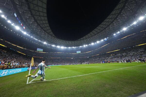 Danh thủ Lionel Messi của đội tuyển Argentina trong trận chung kết World Cup giữa Argentina và Pháp. - Sputnik Việt Nam