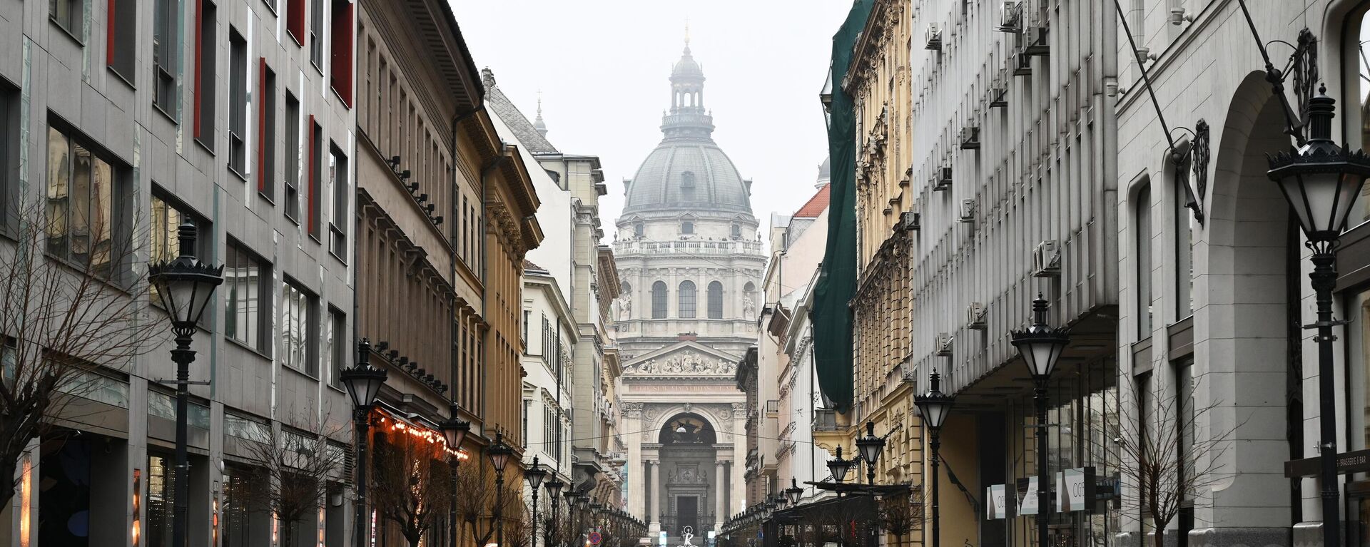 Quang cảnh Vương cung thánh đường St. Stephen ở Budapest - Sputnik Việt Nam, 1920, 08.06.2023