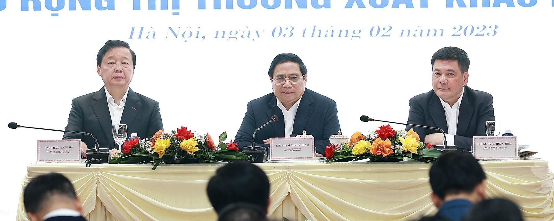 Thủ tướng Phạm Minh Chính dự Hội nghị thúc đẩy sản xuất, tiêu dùng và mở rộng thị trường xuất khẩu - Sputnik Việt Nam, 1920, 03.02.2023
