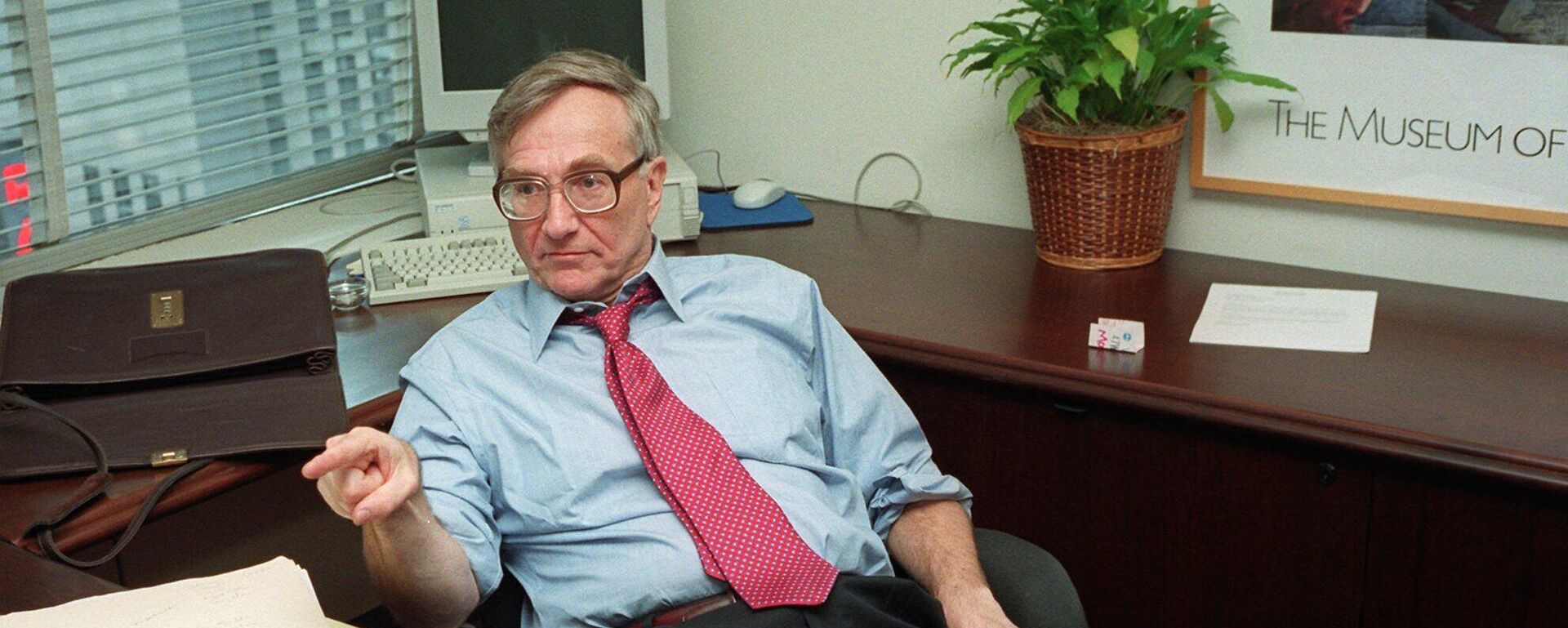 Nhà báo Seymour Hersh  - Sputnik Việt Nam, 1920, 03.03.2023