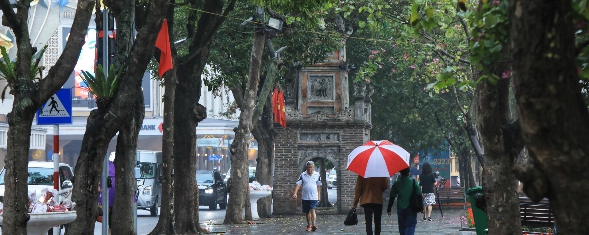 Hà Nội ẩn hiện trong mưa phùn - Sputnik Việt Nam, 1920, 18.03.2023