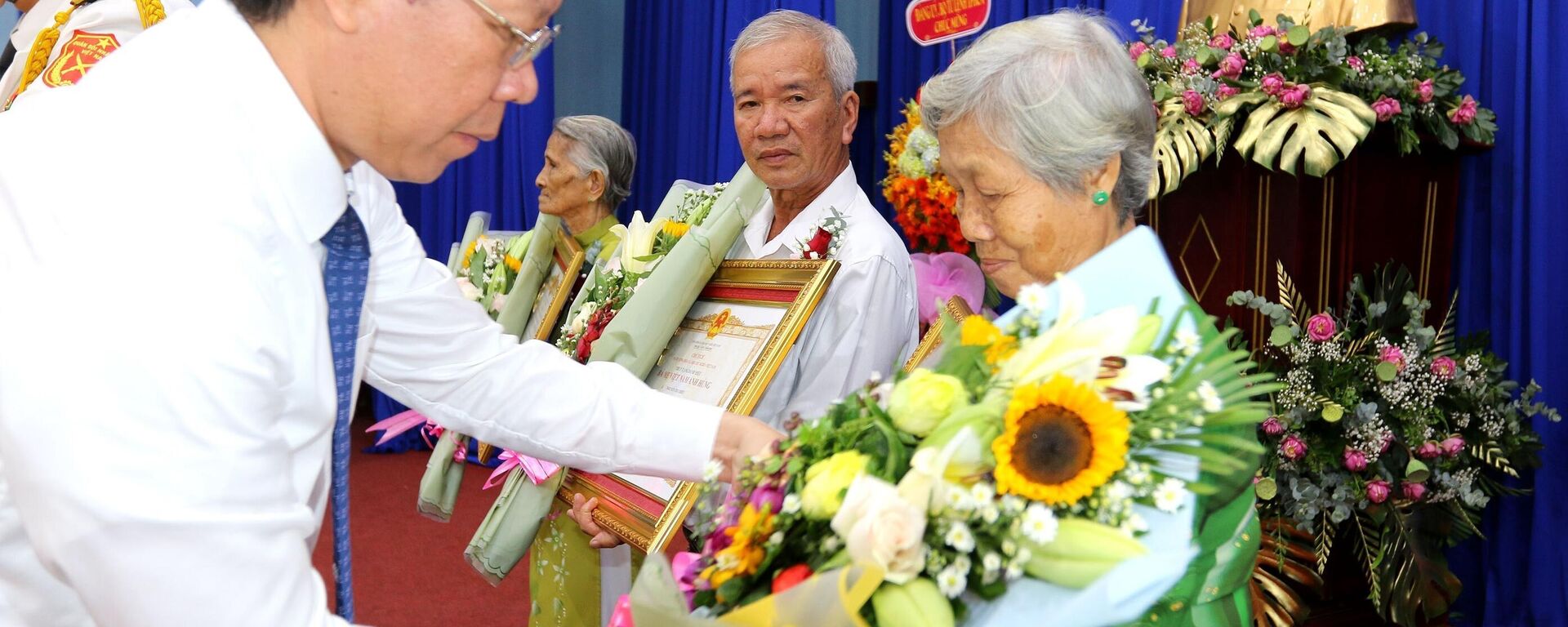 Thành phố Hồ Chí Minh: Truy tặng danh hiệu cho 8 Bà Mẹ Việt Nam Anh hùng  - Sputnik Việt Nam, 1920, 08.03.2023