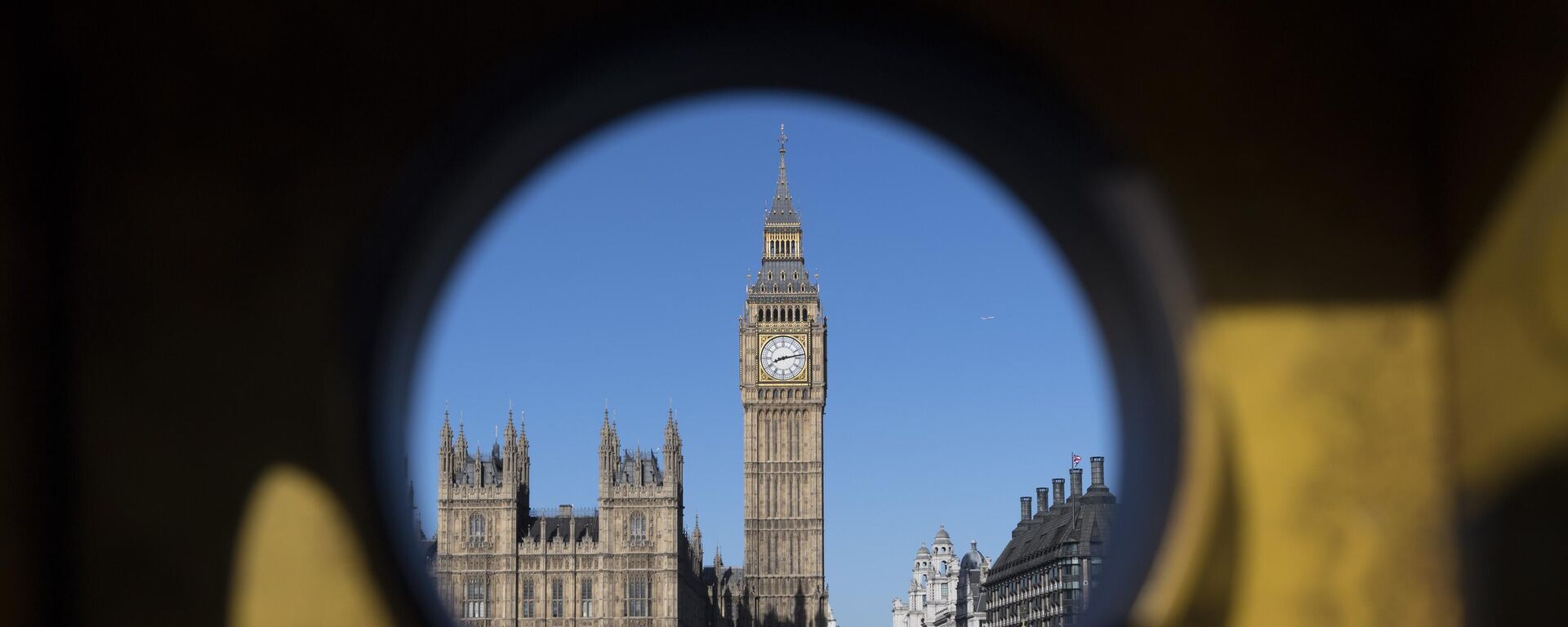 Quang cảnh từ bờ đối diện của sông Thames đến Cung điện Westminster ở London - Sputnik Việt Nam, 1920, 14.05.2024