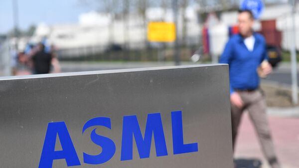 Logo của công ty Hà Lan ASML - Sputnik Việt Nam