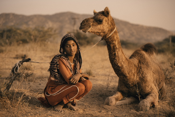 &quot;Nomad Watcher&quot; (Người du mục) do nhiếp ảnh gia Philippines Donell Gumiran chụp đã lọt vào danh sách rút gọn cho hạng mục Open Portraiture (Chân dung mở) tại Giải thưởng Nhiếp ảnh Thế giới Sony năm 2023. - Sputnik Việt Nam