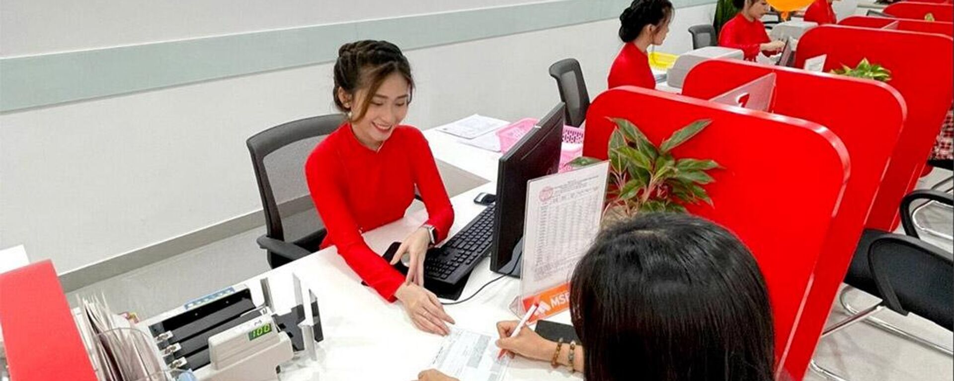 MSB cho biết đang xem xét nhận sáp nhập một ngân hàng thương mại và PGBank là nhà băng được quan tâm.  - Sputnik Việt Nam, 1920, 14.08.2023