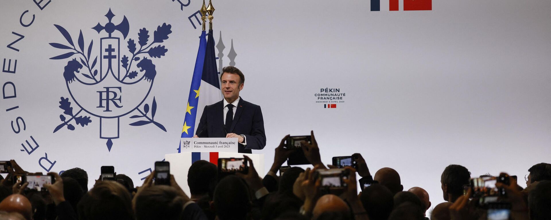 Tổng thống Pháp Emmanuel Macron có chuyến thăm tới Trung Quốc  - Sputnik Việt Nam, 1920, 05.04.2023