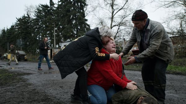 Hậu quả của cuộc tấn công của LLVT Ukraina vào bãi đậu xe ở Donetsk - Sputnik Việt Nam