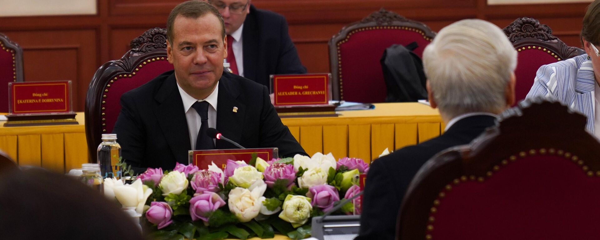 Phó Chủ tịch Hội đồng An ninh Nga Dmitry Medvedev hội đàm với Tổng Bí thư Nguyễn Phú Trọng - Sputnik Việt Nam, 1920, 22.05.2023