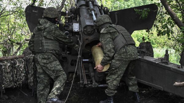 Pháo binh Nga ở hướng Zaporozhye - Sputnik Việt Nam