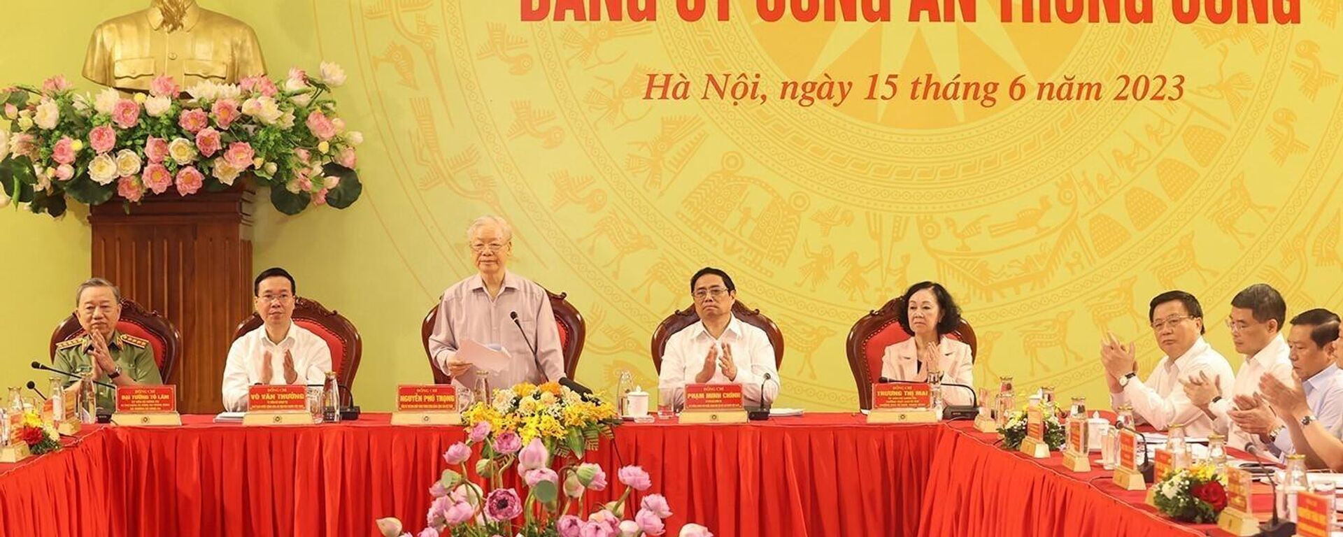 Tổng Bí thư Nguyễn Phú Trọng chỉ đạo Hội nghị Đảng ủy Công an Trung ương 6 tháng đầu năm 2023 - Sputnik Việt Nam, 1920, 15.06.2023