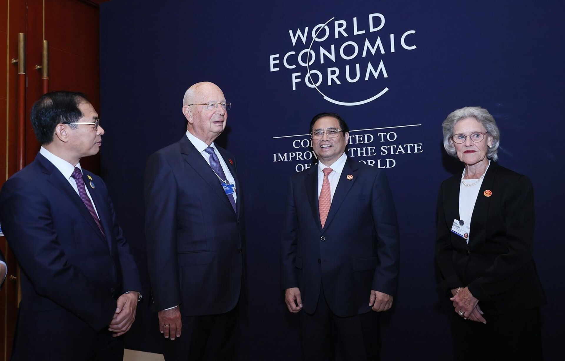 Thủ tướng Phạm Minh Chính gặp Chủ tịch điều hành Diễn đàn Kinh tế thế giới (WEF) Klaus Schwab. - Sputnik Việt Nam, 1920, 28.06.2023