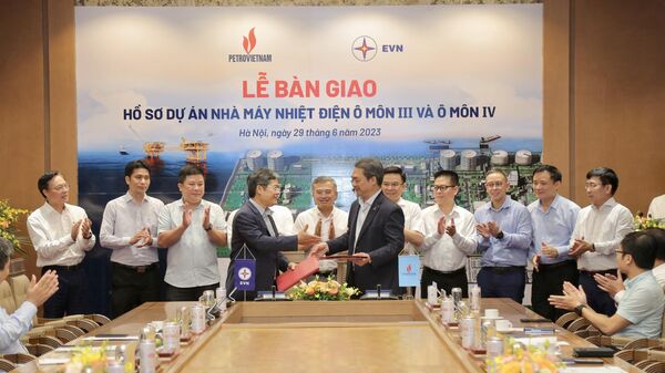 Petrovietnam tiếp nhận bàn giao hồ sơ Dự án Nhà máy Nhiệt điện Ô Môn III và Ô Môn IV  - Sputnik Việt Nam