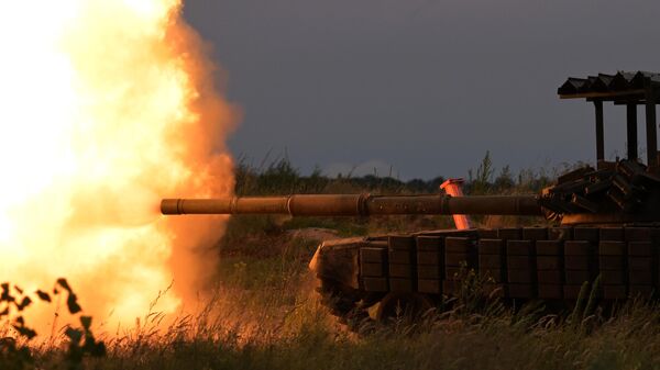 Xe tăng T-72 khai hỏa - Sputnik Việt Nam