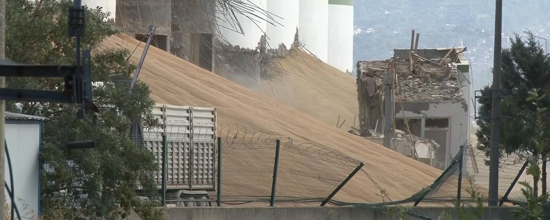 Thổ Nhĩ Kỳ: Ít nhất 12 người bị thương trong vụ nổ kho ngũ cốc tại cảng Derince - Sputnik Việt Nam, 1920, 08.08.2023