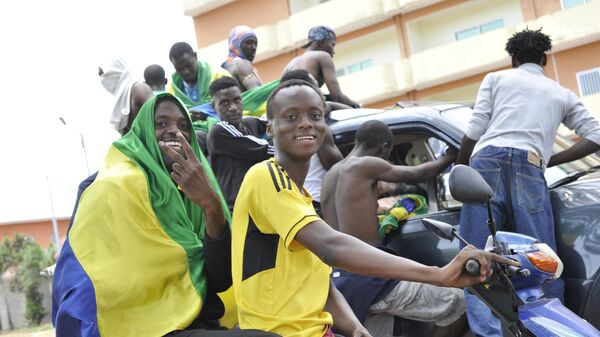 Dân Gabon ủng hộ những quân nhân tuyên bố thay đổi quyền lực ở nước này - Sputnik Việt Nam