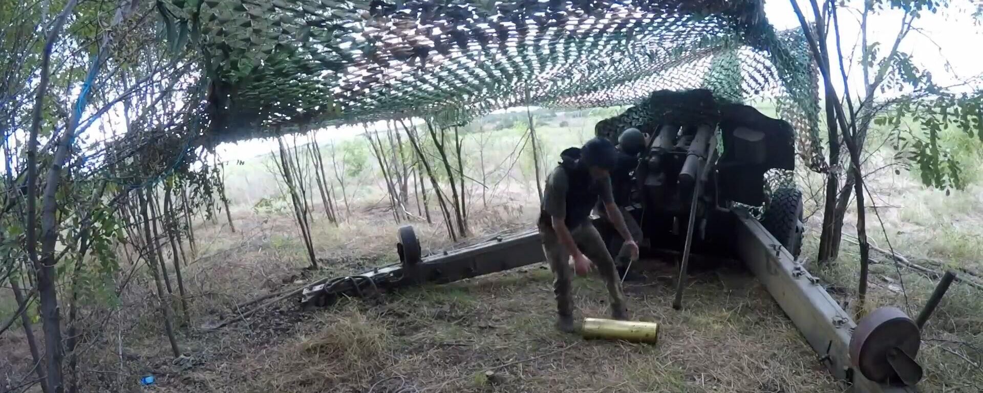 “Chúng tôi làm việc không ngừng nghỉ cả ngày lẫn đêm”: Pháo binh Nga đẩy lùi các cuộc tấn công của kẻ thù theo hướng Zaporozhye - Sputnik Việt Nam, 1920, 08.09.2023