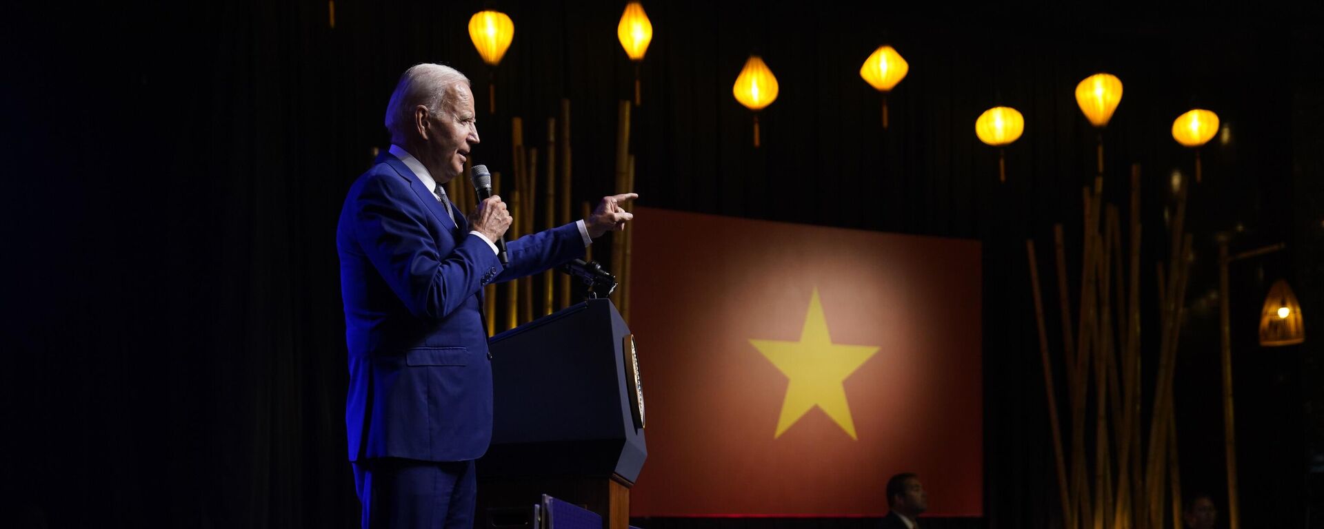 Tổng thống Mỹ Joe Biden họp báo tại Hà Nội, Việt Nam - Sputnik Việt Nam, 1920, 15.09.2023