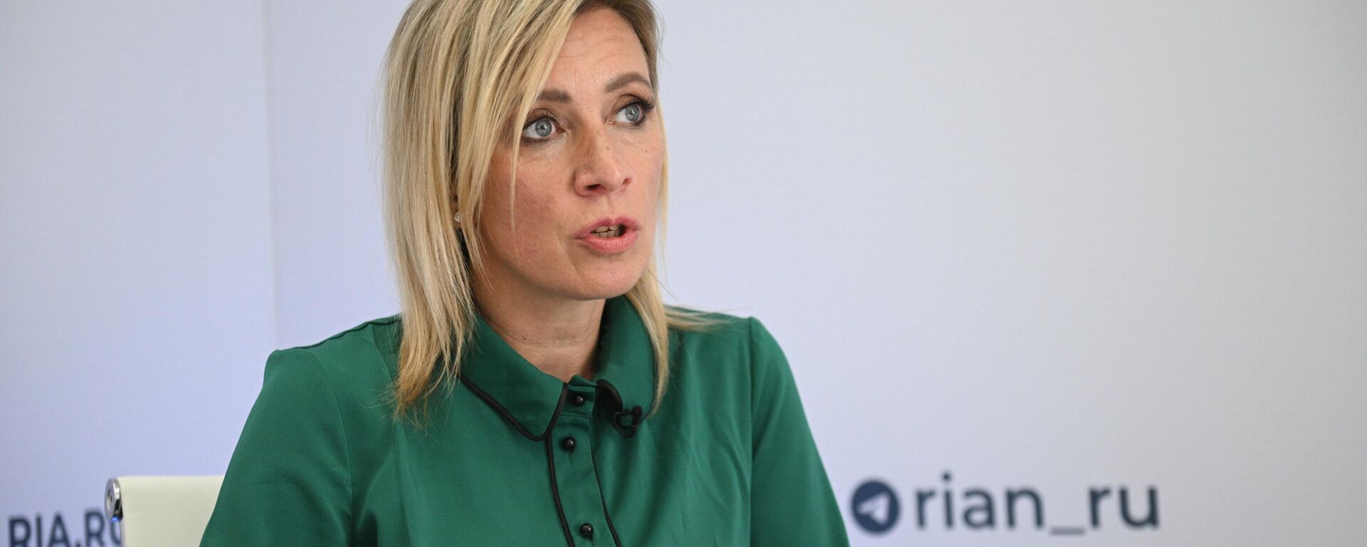 Maria Zakharova đại diện chính thức của Bộ Ngoại giao Nga, Bên lề Diễn đàn Kinh tế Đông EEF Maria Zakharova đại diện chính thức của Bộ Ngoại giao Nga, Bên lề Diễn đàn Kinh tế Đông EEF - Sputnik Việt Nam, 1920, 13.09.2023