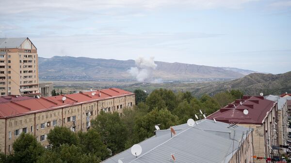 Khói ở vùng Stepanakert ở Nagorno-Karabakh - Sputnik Việt Nam