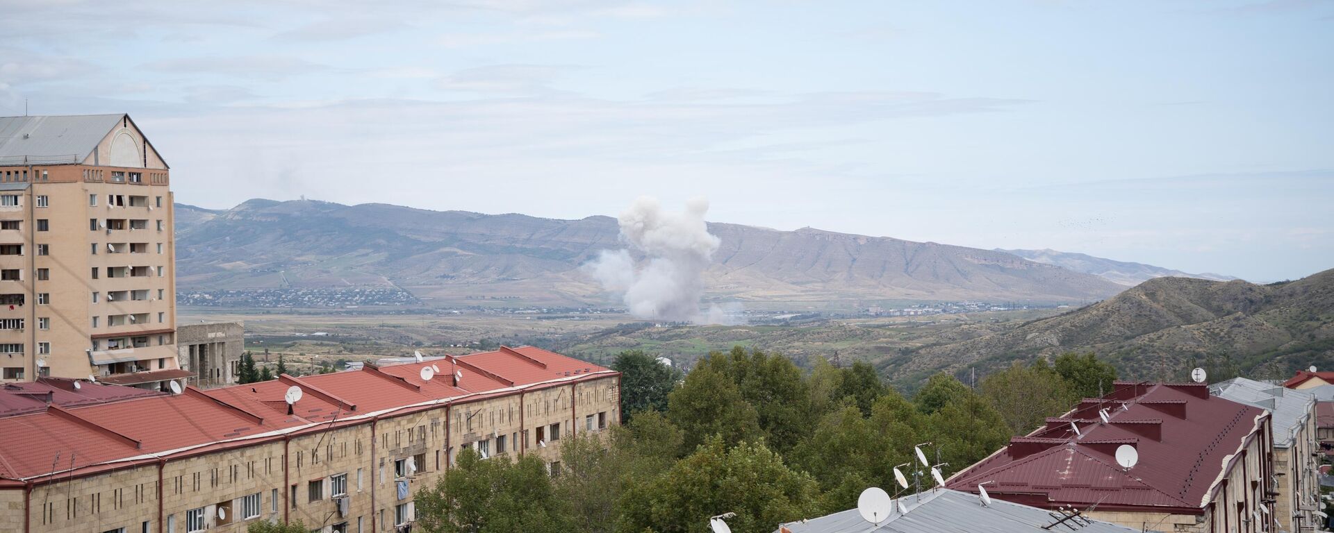 Khói ở vùng Stepanakert ở Nagorno-Karabakh - Sputnik Việt Nam, 1920, 19.09.2023