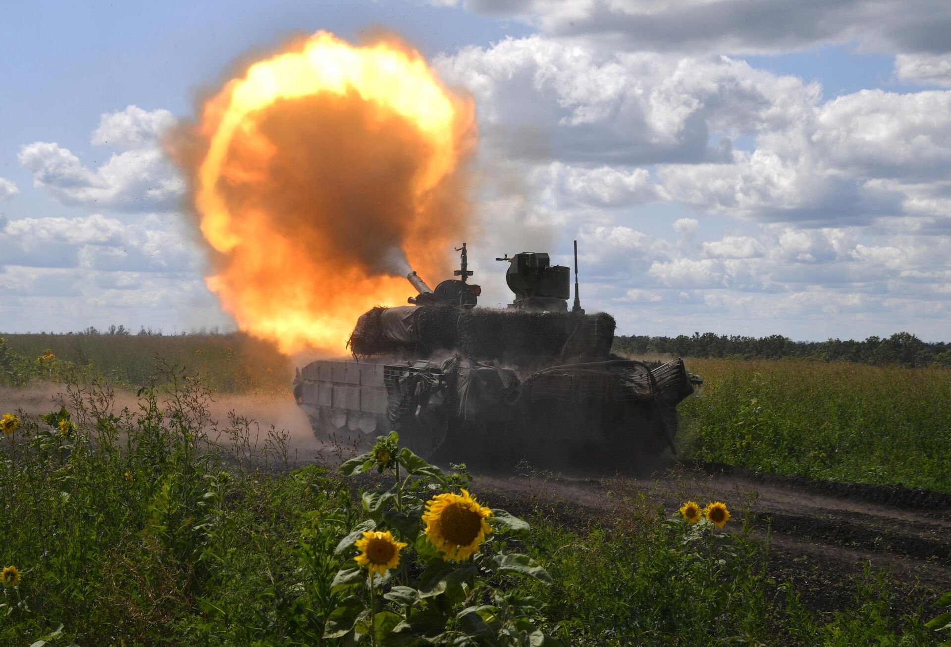 Xe tăng T-90-M Proryv trong LNR - Sputnik Việt Nam, 1920, 28.09.2023