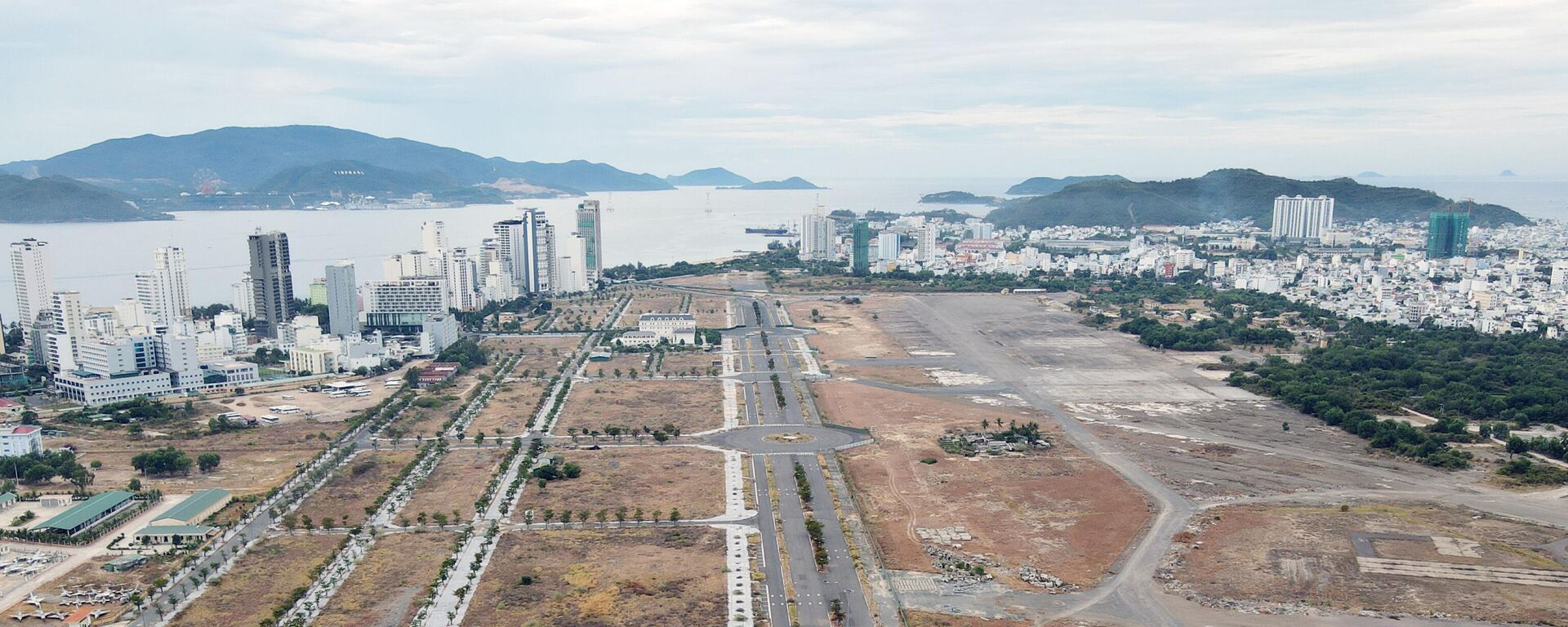 Một góc sân bay Nha Trang nơi doanh nghiệp được giao đất - Sputnik Việt Nam, 1920, 02.10.2023